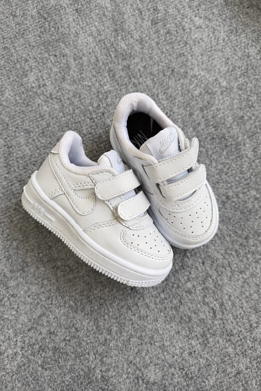 White Kids’ Sneaker
