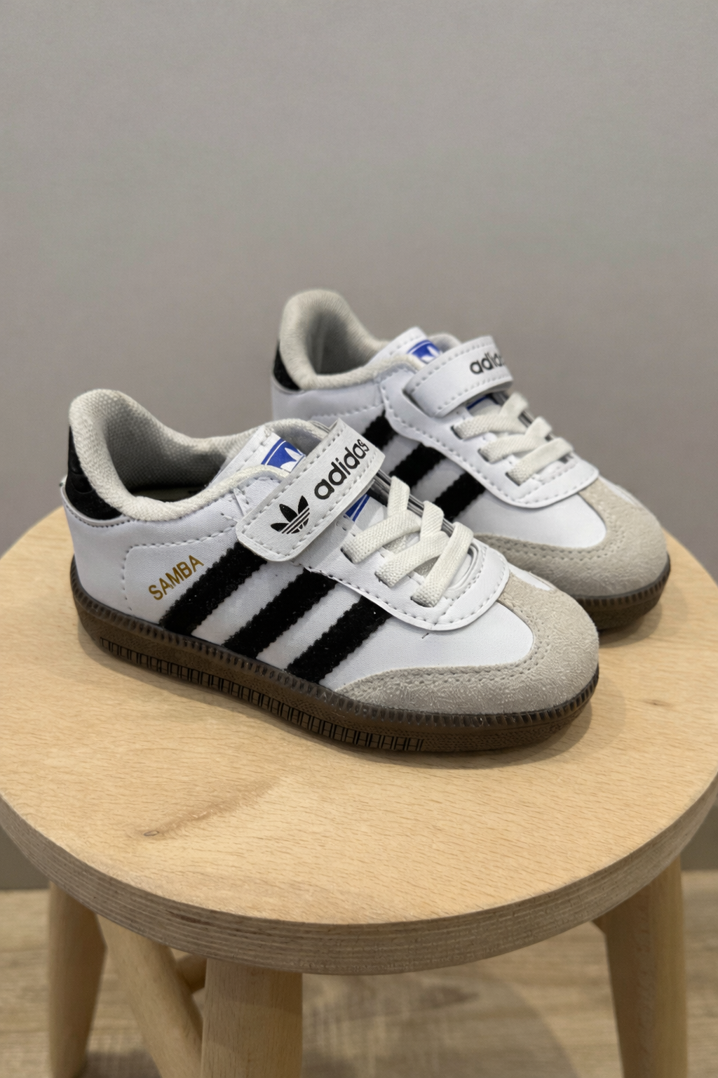 Kid's White and black Sneakers